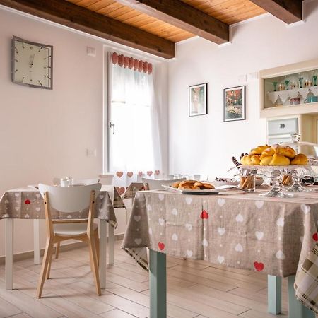 مبيت وإفطار كوماكيو La Casa Di Santino المظهر الخارجي الصورة