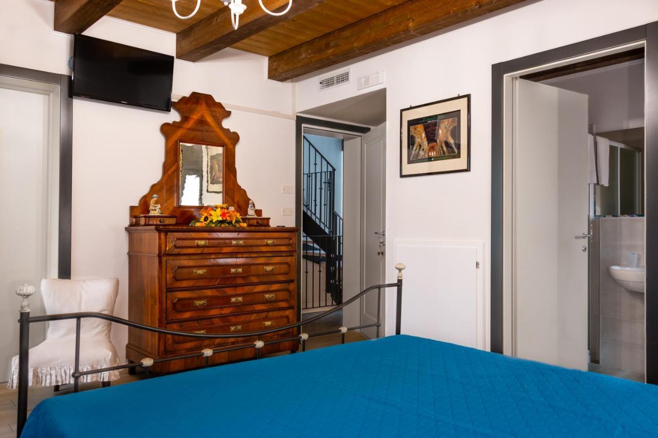 مبيت وإفطار كوماكيو La Casa Di Santino المظهر الخارجي الصورة